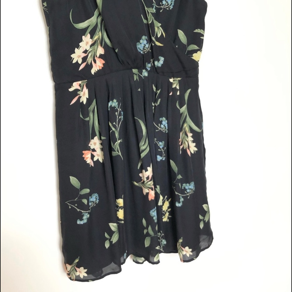 Joie Black Floral Braydon Mini Wrap-Like Dress Small 100% Silk - Picture 6 of 8
